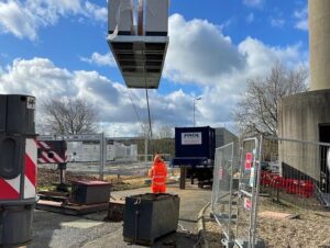 350ton crane to lift and install a new battery technology at East Cowes Power Station