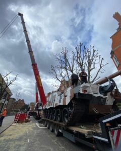A 55tonne challenger tank being craned into position